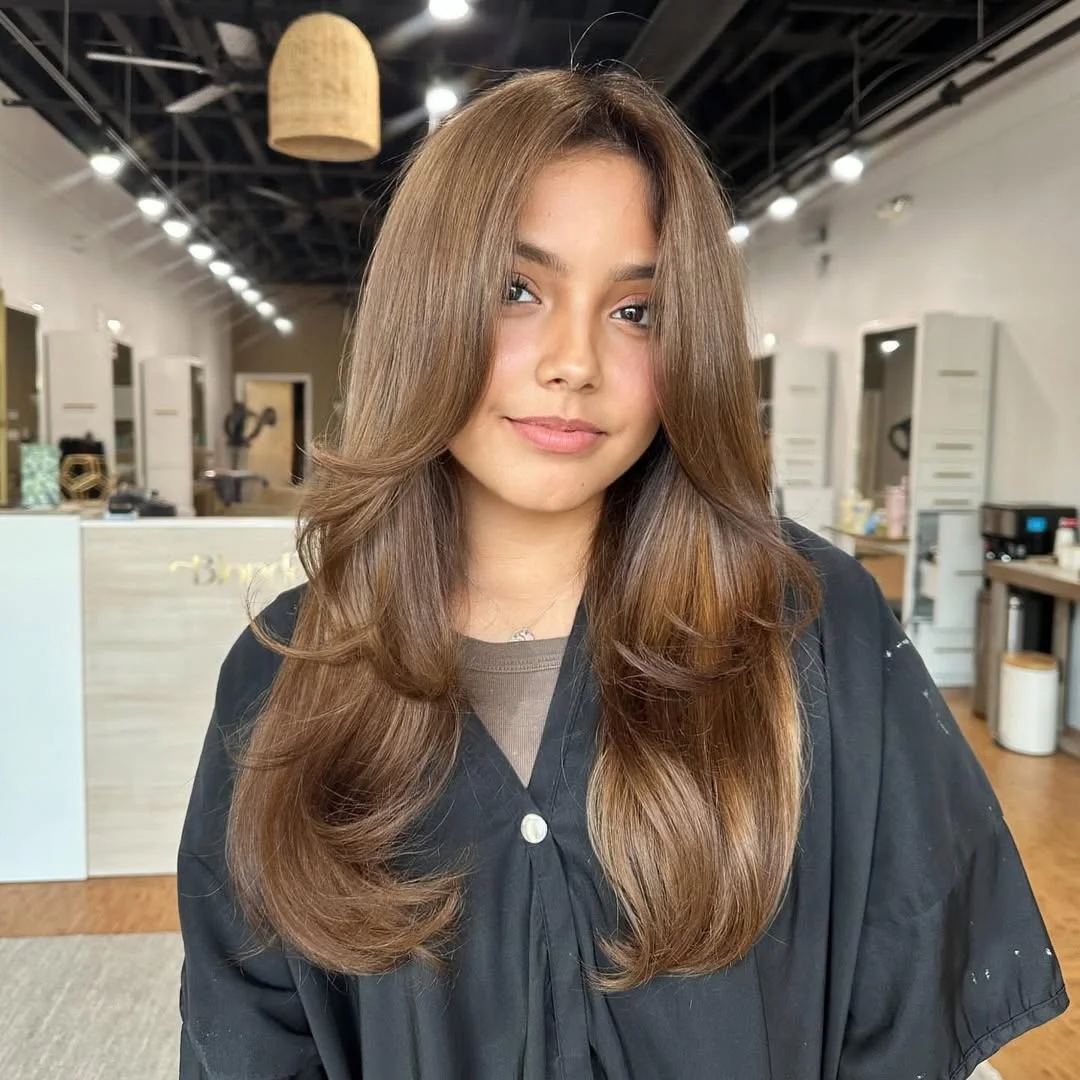 toffee summer honey brown hair color 2026 Classic Honey Brunette Blowout With Soft Volume